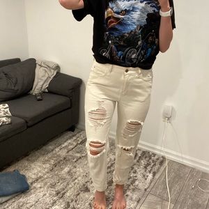 White Billabong boyfriend Jeans